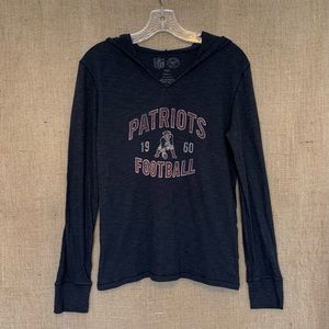 NFL NEW ENGLAND PATRIOTS Retro LS T-Shirt w/ Hood Women’s Small
